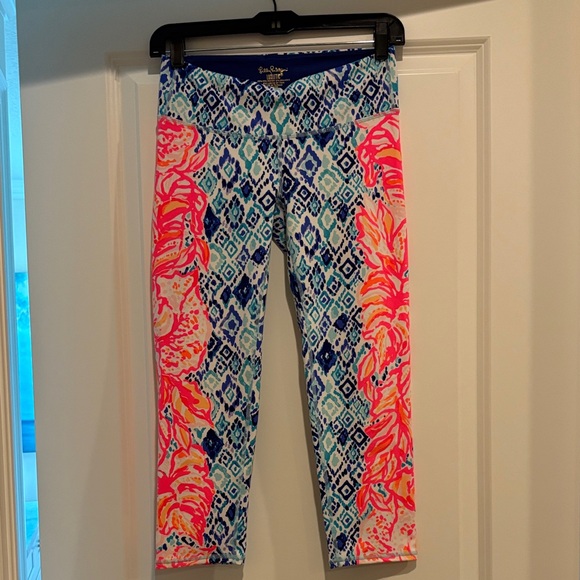 Lilly Pulitzer Pants - Lilly Pulitzer Luxletic Women’s Cropped Leggings Size Small